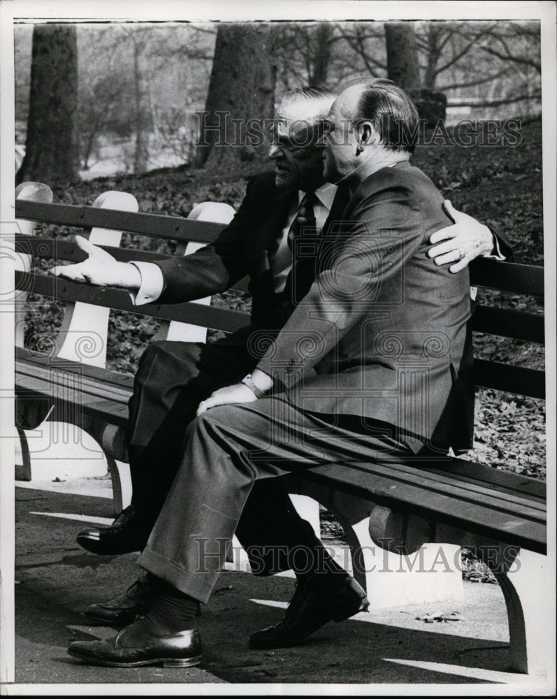 1957 Press Photo Casey Stengel &amp; Wes Westrom new NY Mets manager - net10767- Historic Images