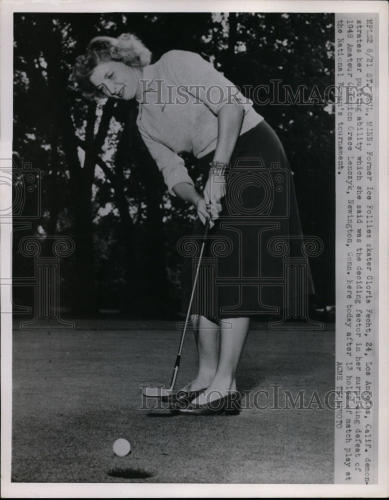 1951 Press Photo Former Ice Follies skater Gloria Fecht golfs at St Paul MN- Historic Images