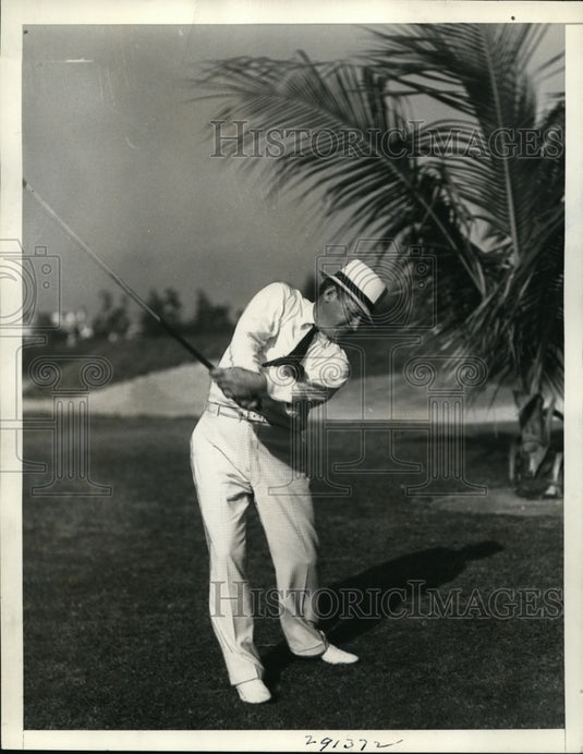 1935 Press Photo Golfer Everett G Livesay at Miami Biltmore Left handed golf- Historic Images