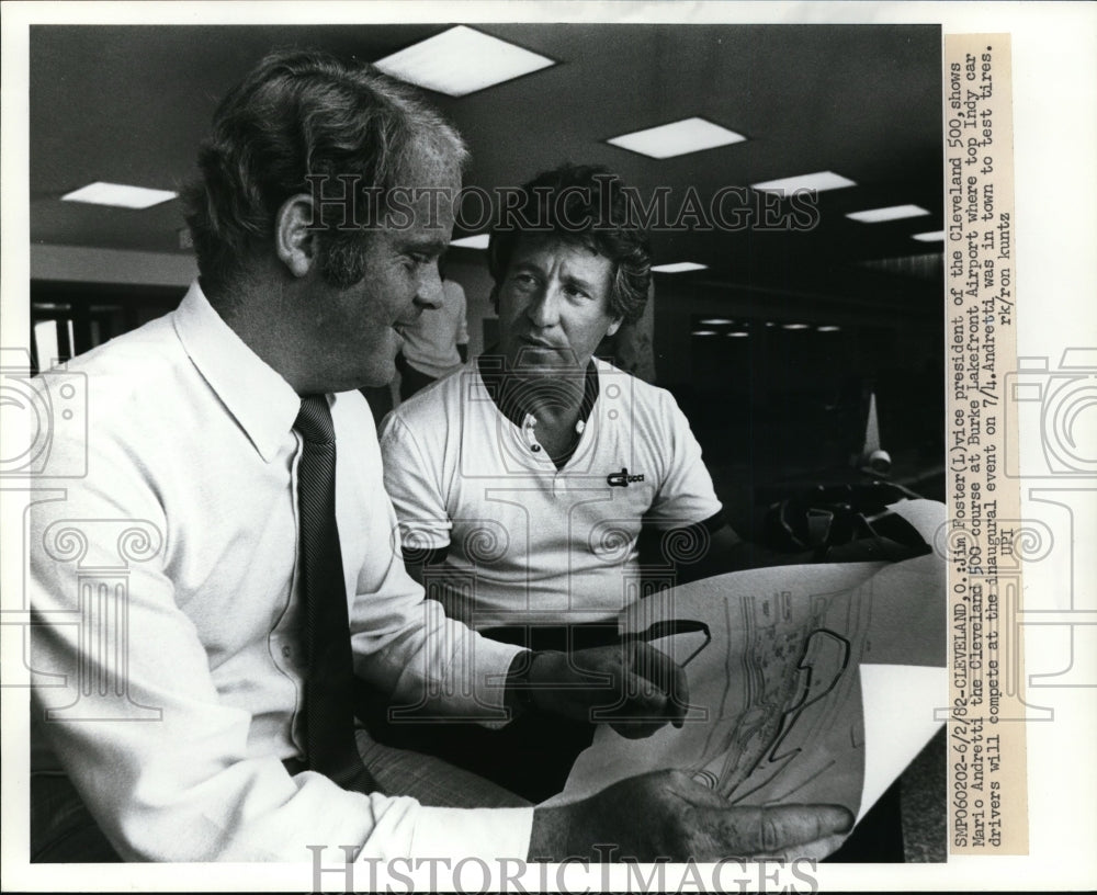 1982 Press Photo Jim Foster Vp of Cleveland00 &amp; driver Mario Andretti - Historic Images