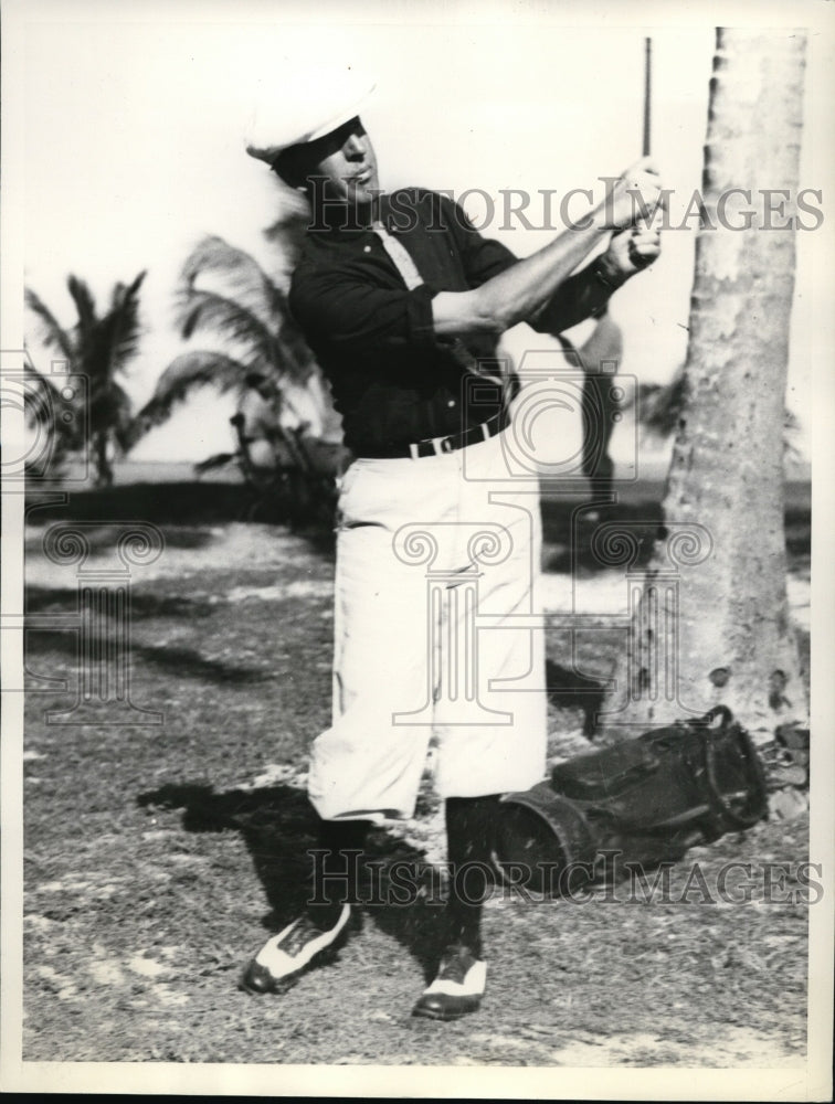 1936 Press Photo Golfer Willie MacFarlane at Nassau Open in Bahamas - net13934 - Historic Images