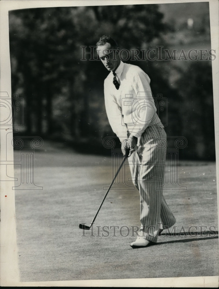 1937 Press Photo Golfer Denny Shute on a tournament course - net13954- Historic Images