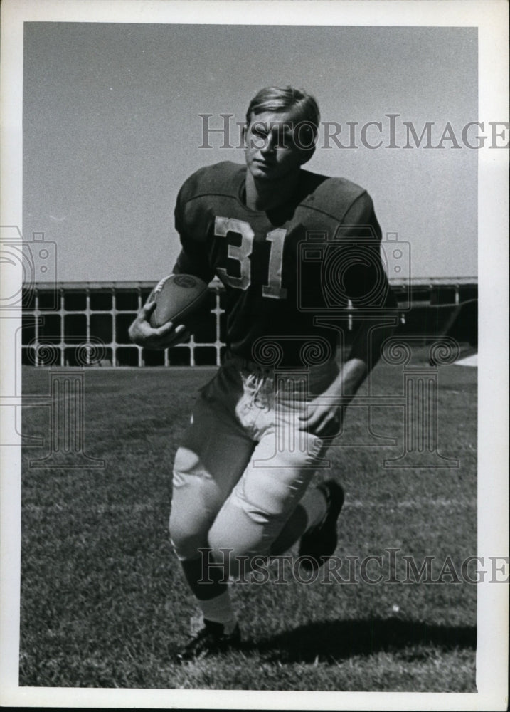 1967 Press Photo University of Michigan fullback Frank Titas - net14062 - Historic Images
