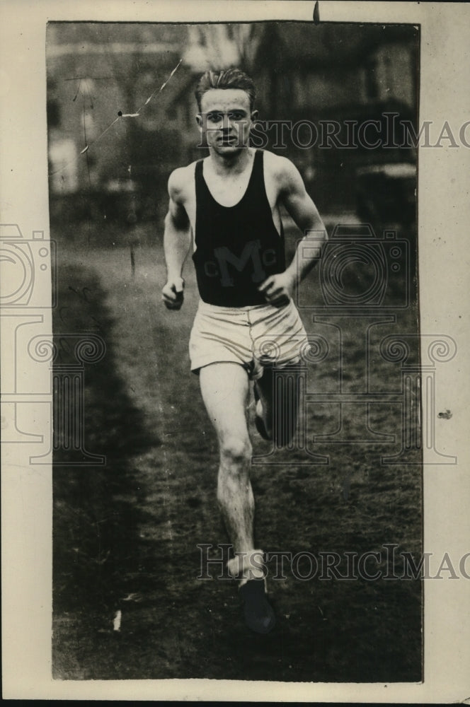 1925 Press Photo Melvin Shimek running a track race - net14639- Historic Images