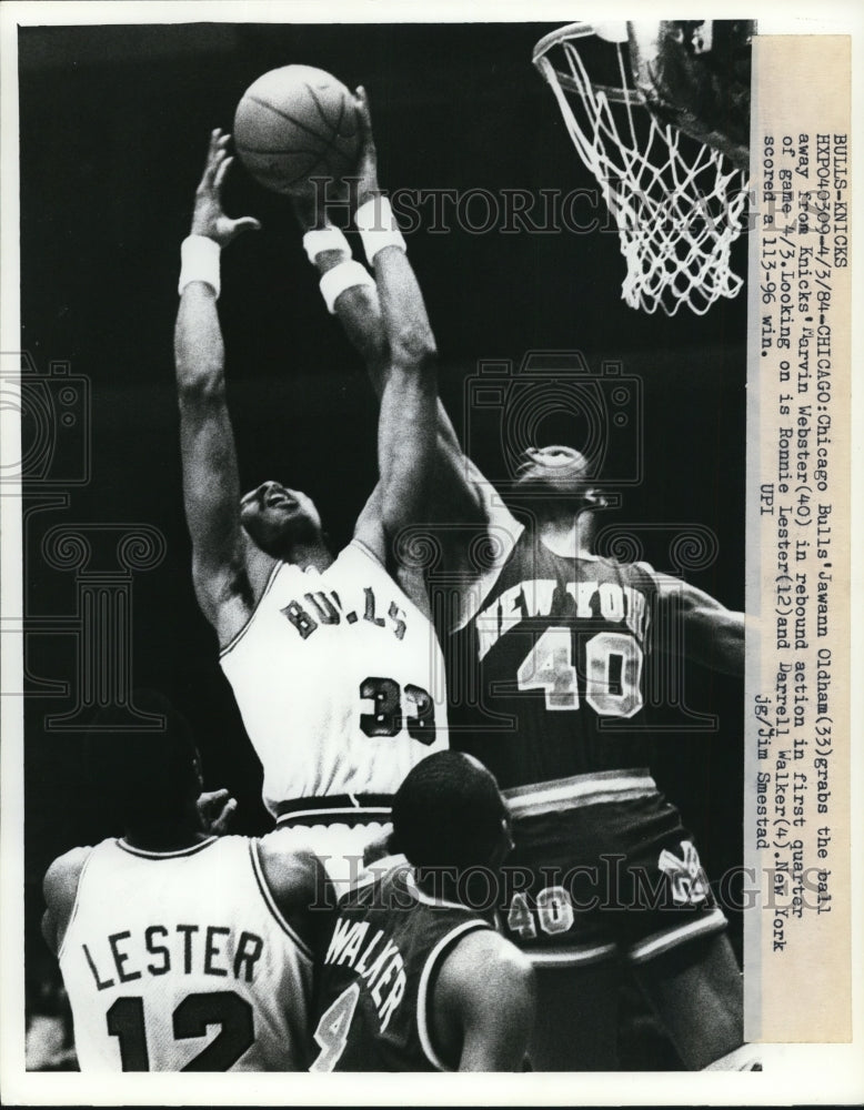 1954 Press Photo Bulls Jawann Oldham vs NY Knicks Marvin Webster - net14815 - Historic Images