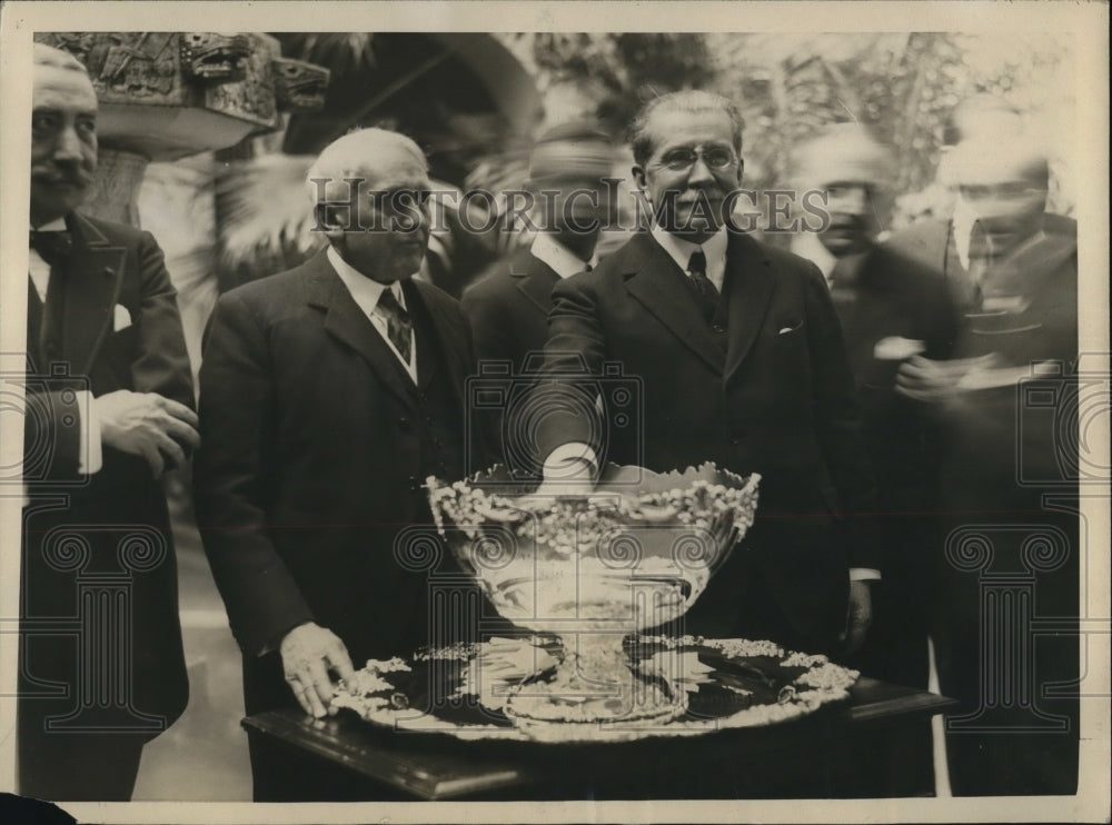 1926 Press Photo Henru Berenger French Ambassador draws Davis Cup tennis teams - Historic Images