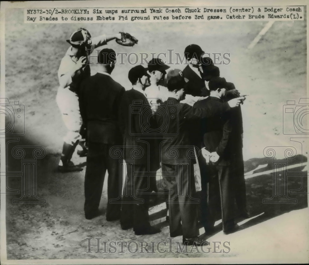 1948 Press Photo Umpires &amp; Yankee Chuck Dressen, Dodger Ray Blades - Historic Images