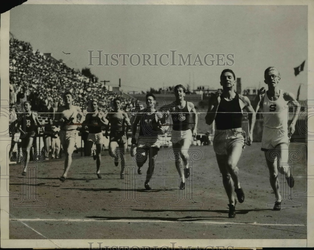 1932 Press Photo Bill Carr of PA, Ben Eastman of Stamford in 880 yard run - Historic Images