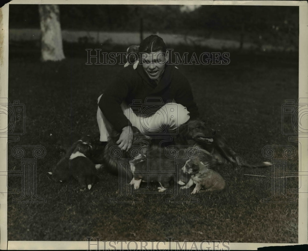 1925 Press Photo Welterweight champ Mickey Walker at training camp - net21168 - Historic Images