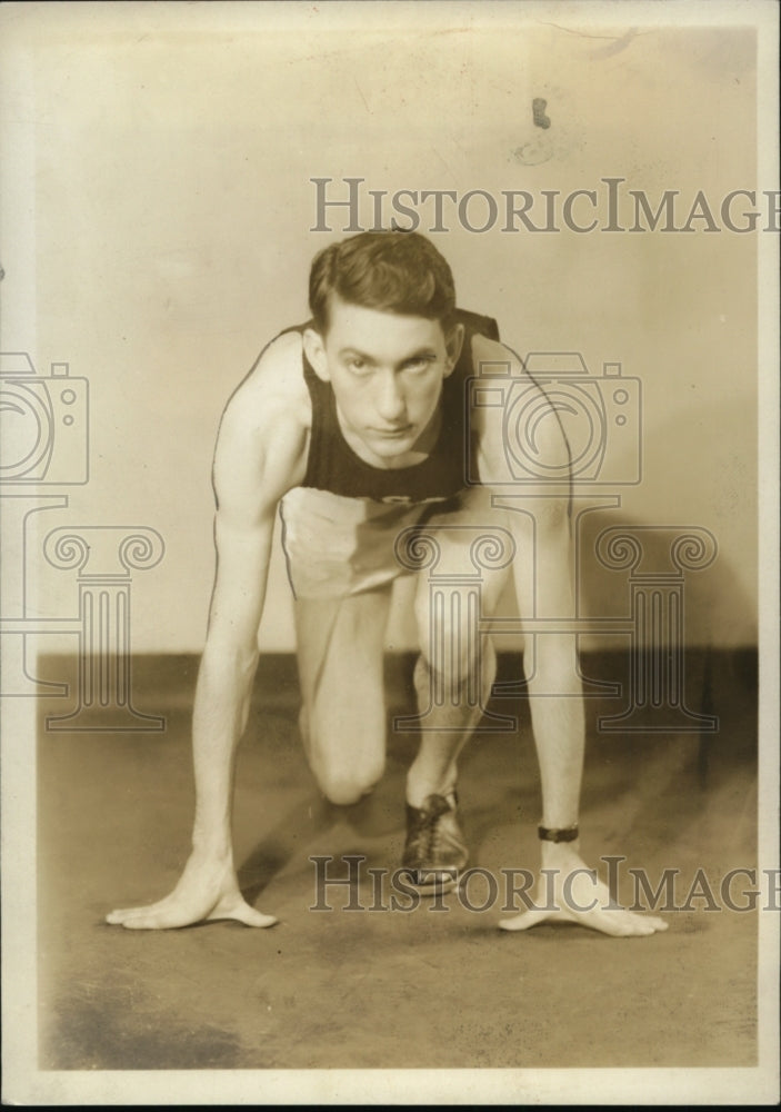 1930 Press Photo Joe Wexman University of Chicago track for mile run - net22363 - Historic Images