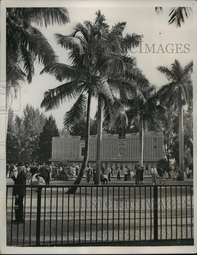 1939 Press Photo Hialeah track &amp; totalizer boards in Miami Florida - net26261 - Historic Images