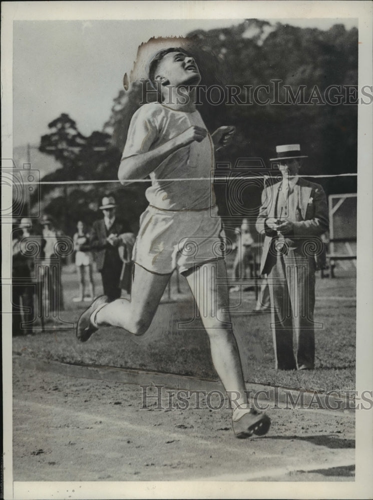 1932 Press Photo Dan Dean University of Pennsylvania 5000 meter win - net26621 - Historic Images