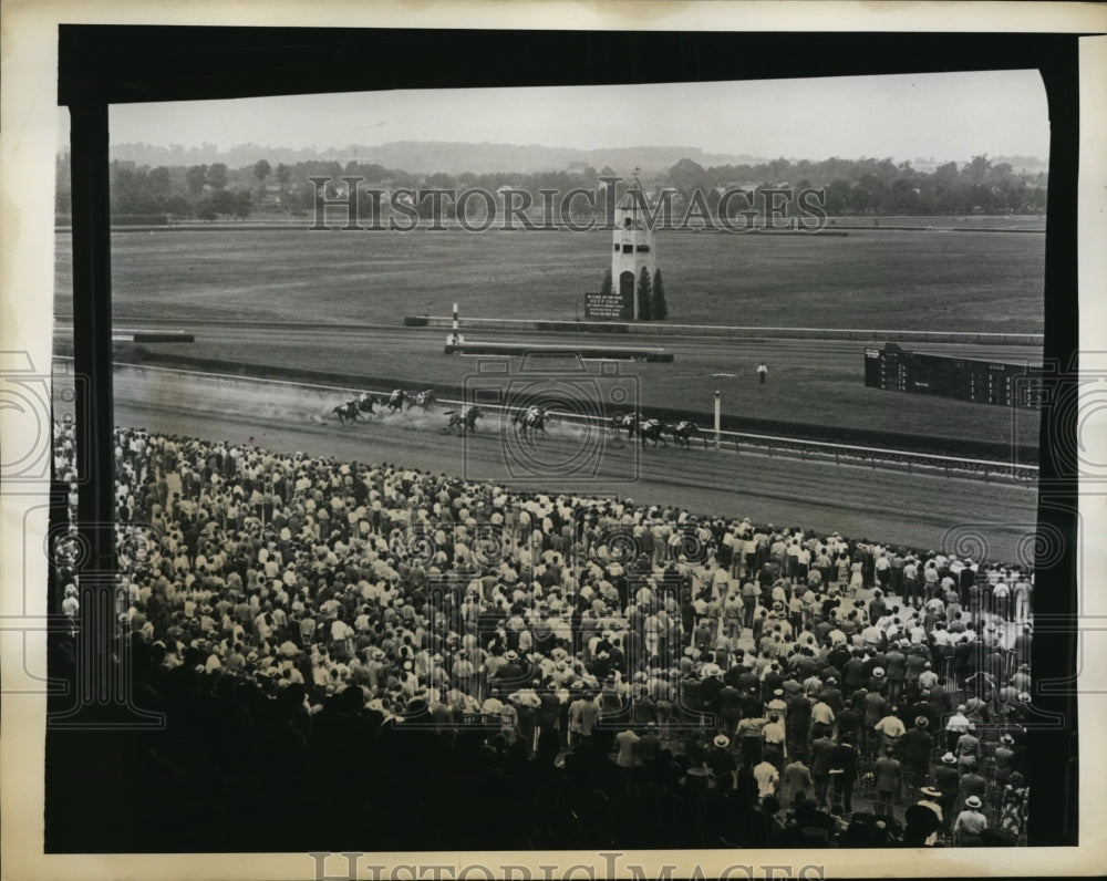 1943 Press Photo Belmont Park NY race Sarge, Liquid Lunch, Hianne - net28539 - Historic Images