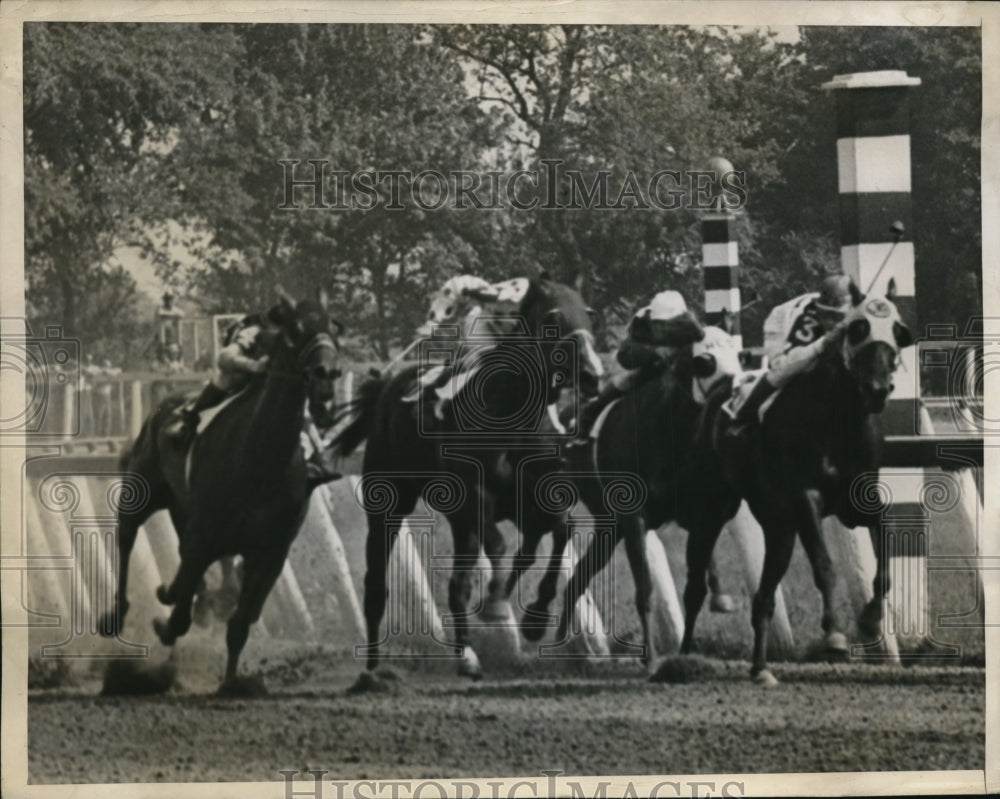 1955 Press Photo Jamaica NY races Brownie vs Rossuetm Ariel Lad - net29472 - Historic Images