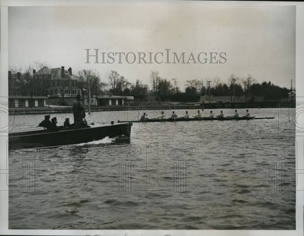 1934 Press Photo US Naval Academy crew at practice with CJ Walsh- Historic Images