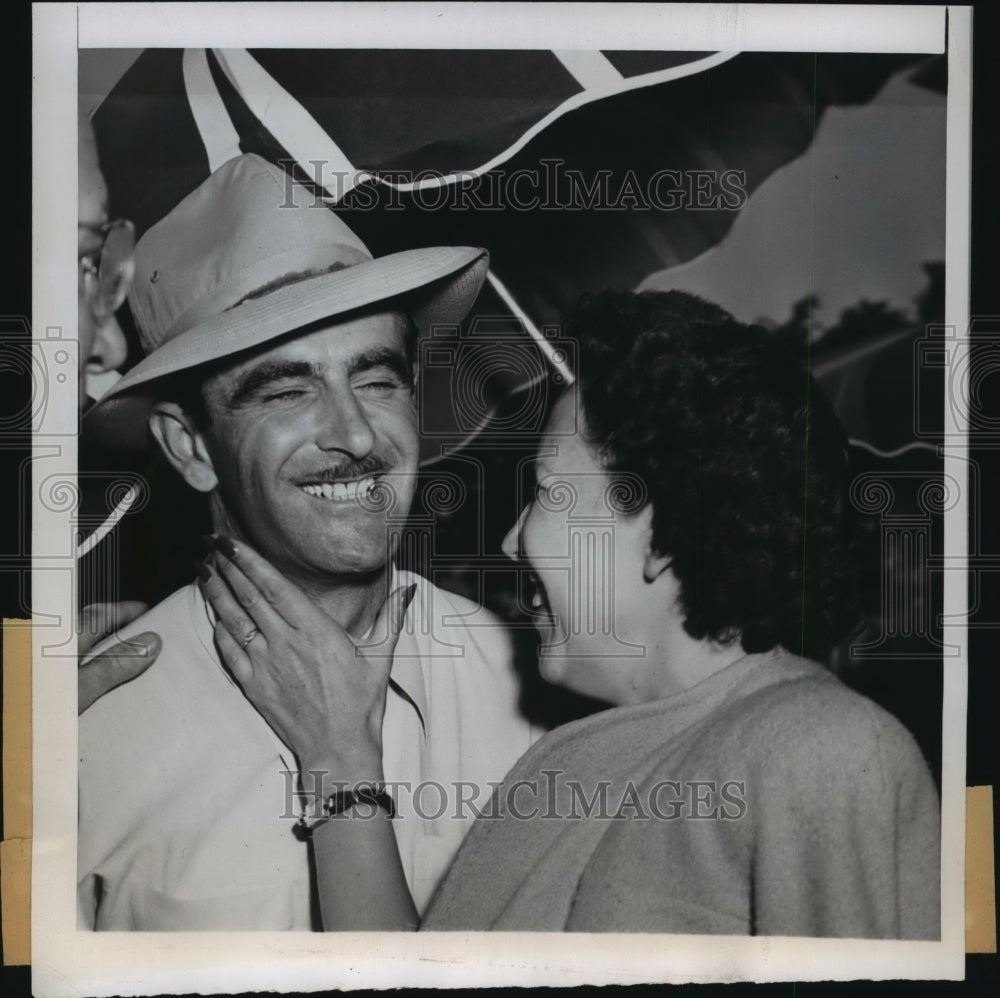 1946 Press Photo Golfer Lloyd Mangrum &amp; wife at National Open in Cleveland - Historic Images