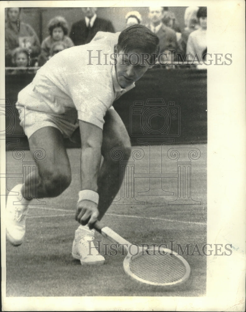 1963 Press Photo Roy Emerson during his first round of Wimbledon Tournament- Historic Images