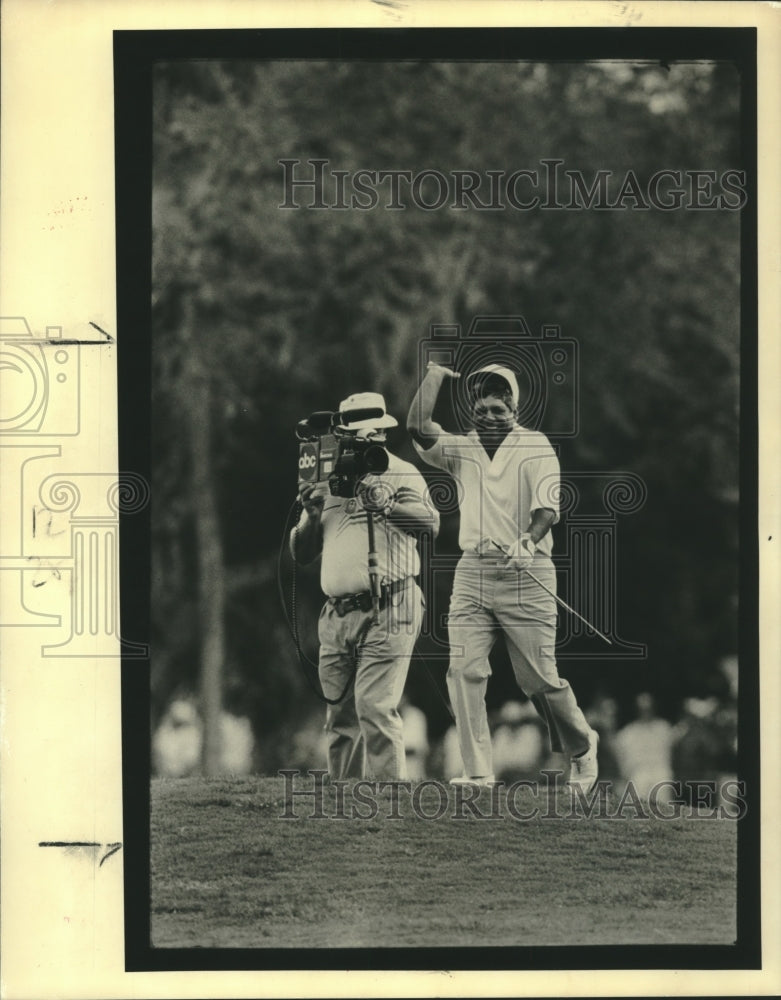 1991 Lee Trevino jokes with the gallery during his easy win-Historic Images