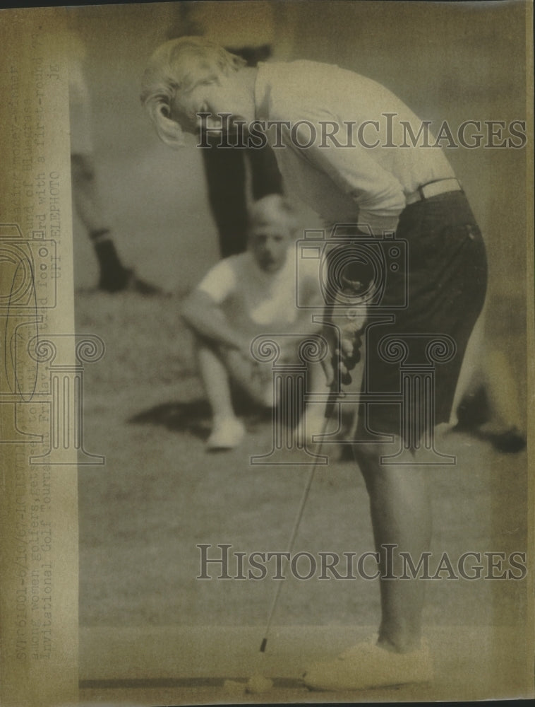 1967 Press Photo Kathy Whitworth Competes in Invitational Golf Tournament - Historic Images