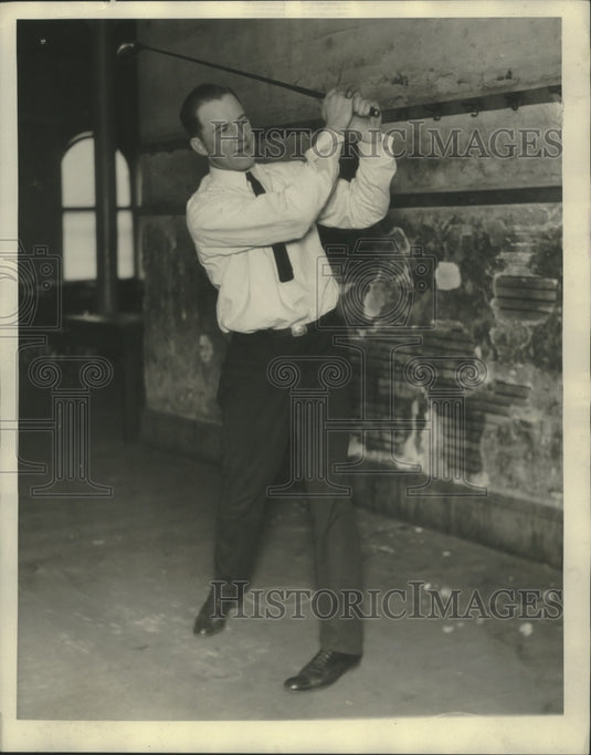 1930 Press Photo Fireman Peter Ackerman