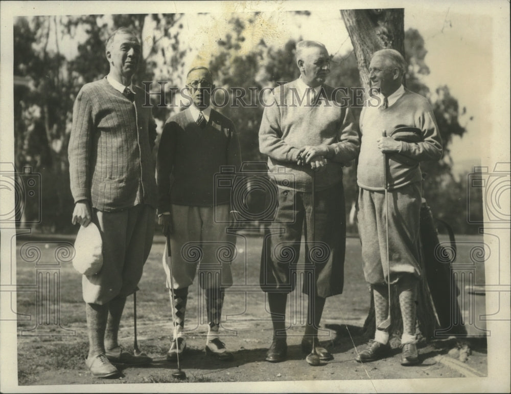 1932 Press Photo A foursome of leading businessmen enjoy a round of golf - Historic Images