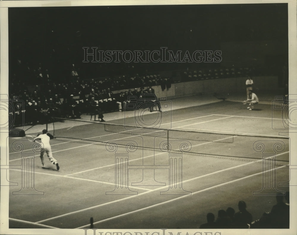 1934 Press Photo Action Shot of the Vines and Plaa Match - net35930- Historic Images