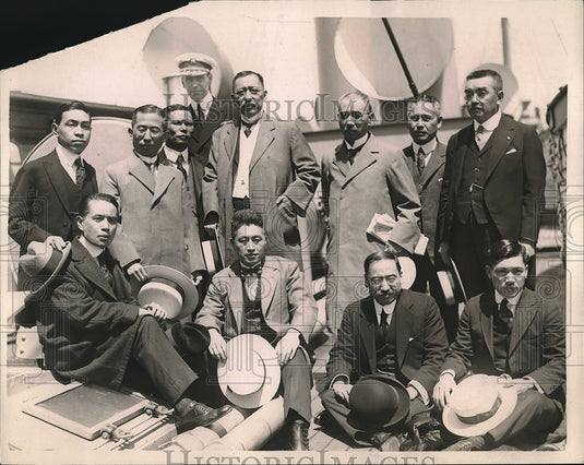 1922 Press Photo Group of Japanese Businessmen and Politicians on a Ship - Historic Images