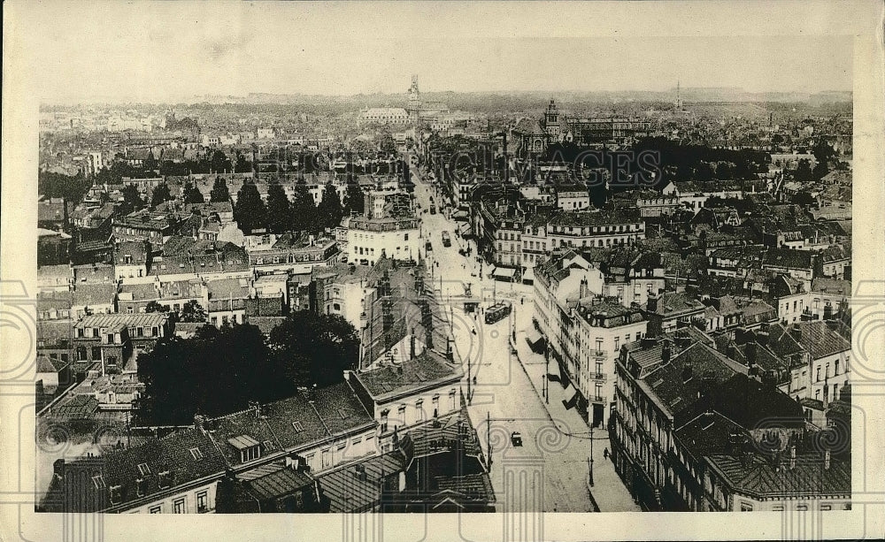 1918 WWI Press Photo Bird&#39;s Eye View of the City or Lille During World War I - Historic Images