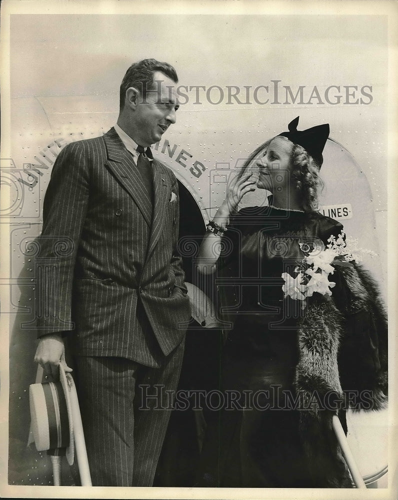 1936 Press Photo Jessica Dragonette, radio star, Hugh Herndon - Historic Images