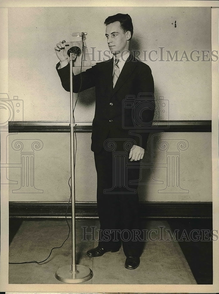 1930 Press Photo Stanford Rose Designer of Special Presidential Speakers Stand - Historic Images