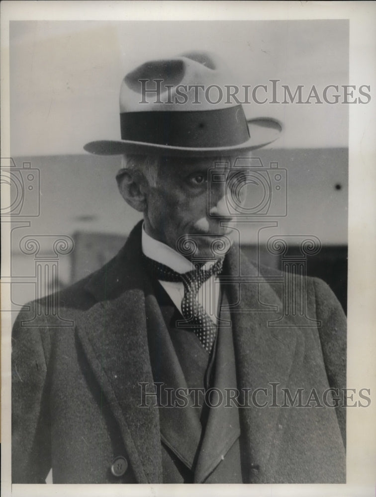 1933 Press Photo Arturo del Toro Father of Mexican Divorce on SS Santa Cecelia - Historic Images