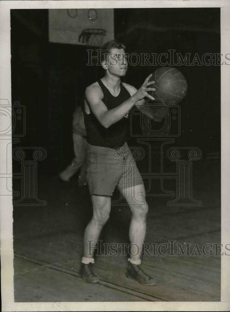 1929 Press Photo University of Chicago Basketball Forward Paul Stephenson - Historic Images