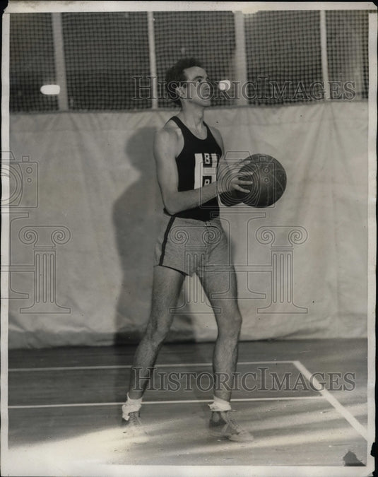 1930 Press Photo William Holland of Harvard Basketball - Historic Images