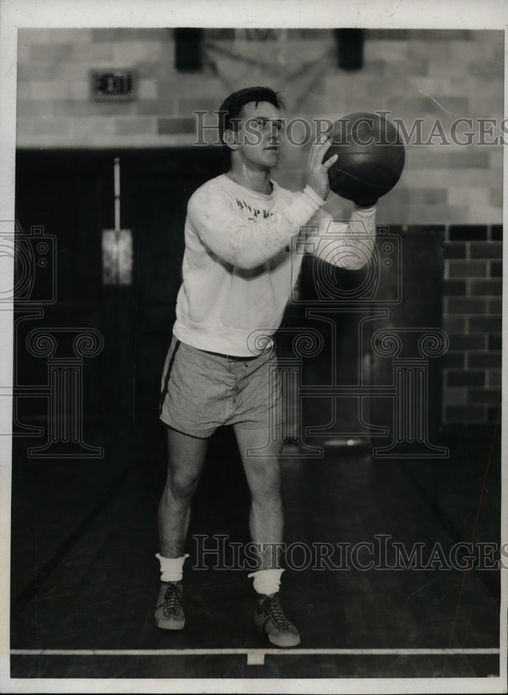 1931 Press Photo Carl Hagemann, Guard for Harvard University - Historic Images