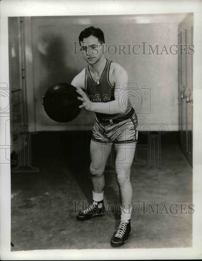 1935 Press Photo Mike Crowe of Notre Dame - Historic Images