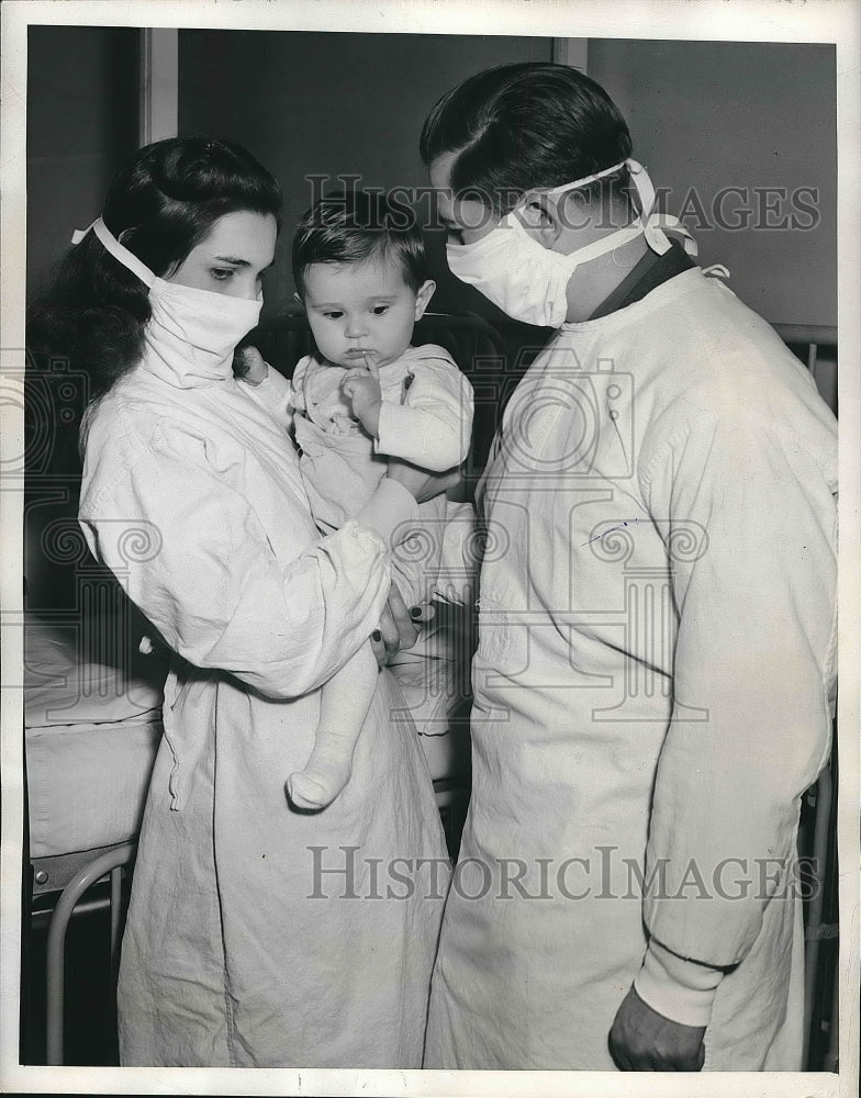 1946 Press Photo Mr., Mrs. Keith F. Du Bois, Allan Du Bois, Cancer Victim - Historic Images