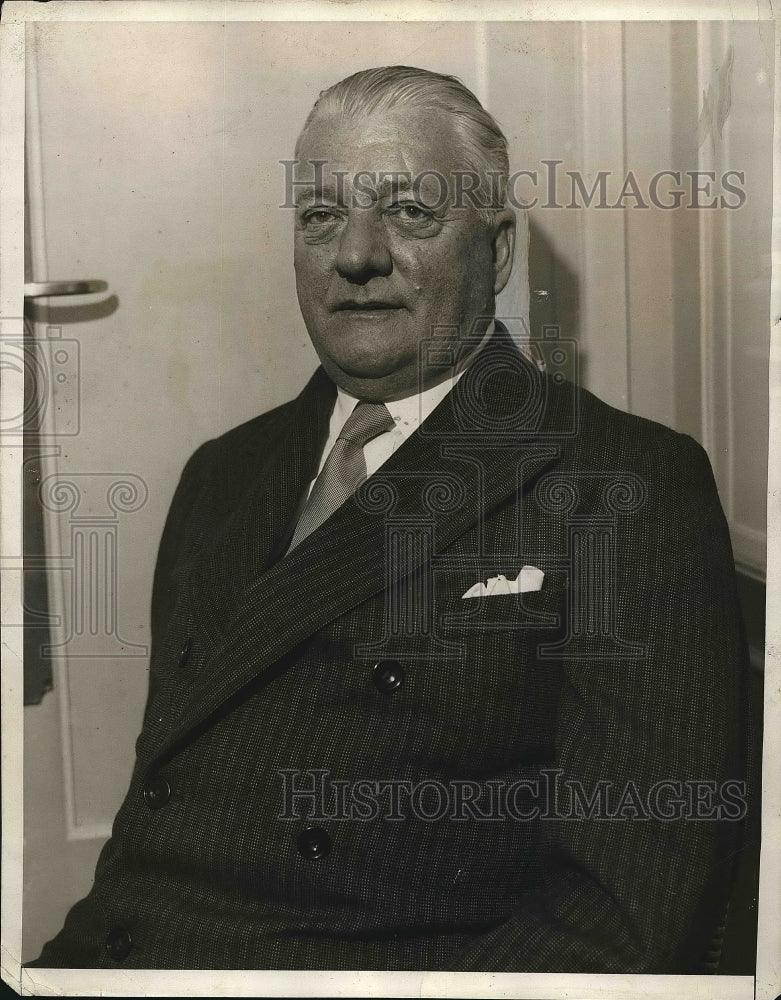 1933 Press Photo Duke of Manchester abroad the S.S. Berengaria. - Historic Images