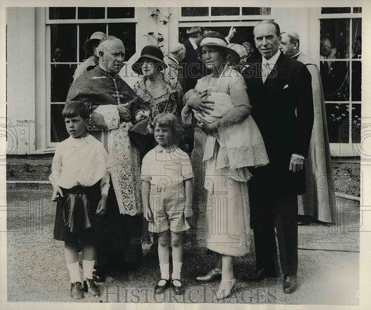 1932 Press Photo Patrick Cardinal Hayes Christens Baby of American Minister - Historic Images