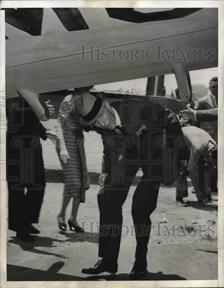 1941 Press Photo Ambassador Lord Halifax Visits Southland Aircraft Plant - Historic Images