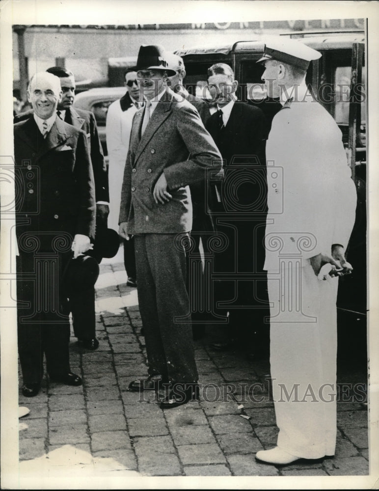 1934 Press Photo Duke of Gloucester off on Australiam Tour in H.M.S. Sussex. - Historic Images