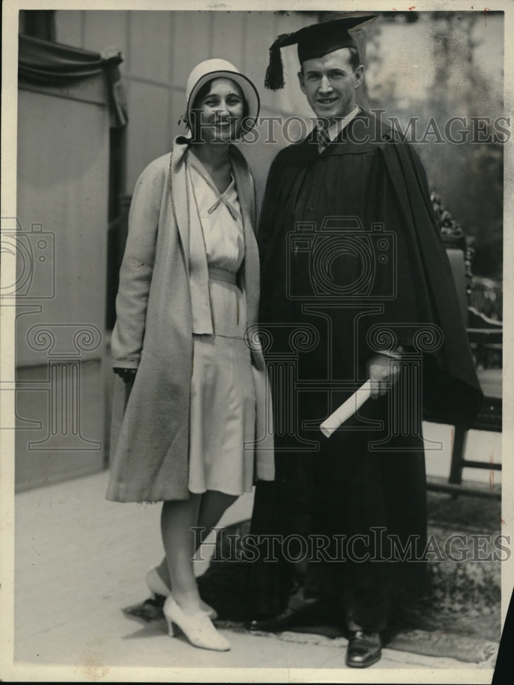 1930 Press Photo Mr. and Mrs. Vincent Henry Davison Jr. - Historic Images