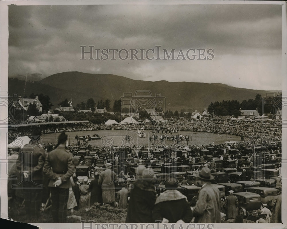 1930 Press Photo Braemar gathering in Scotland. - Historic Images