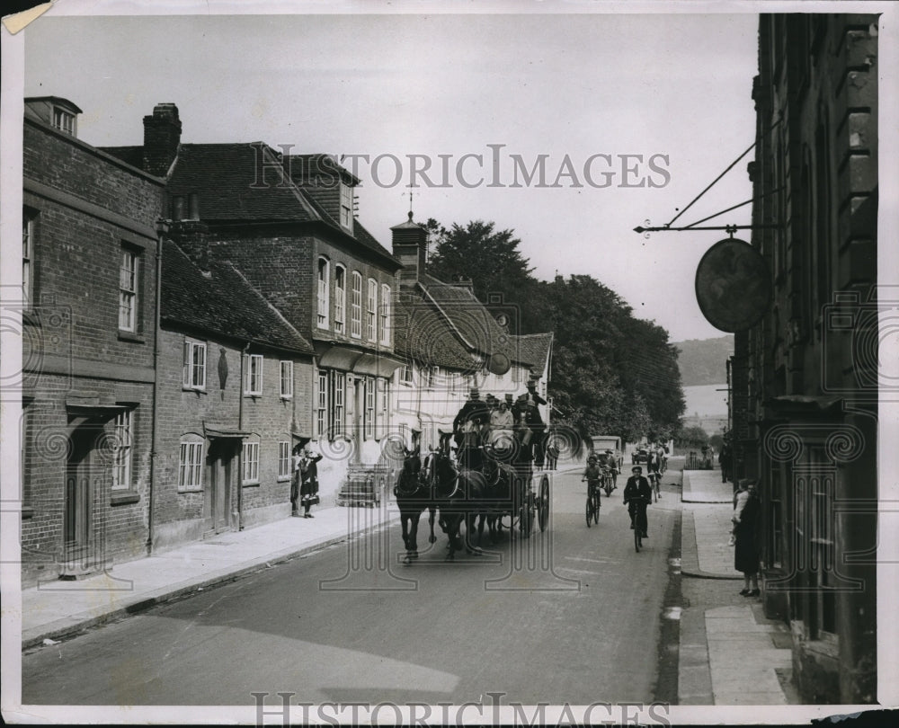 1928 Press Photo Village Of West Wycombe London England Oxford Road - Historic Images