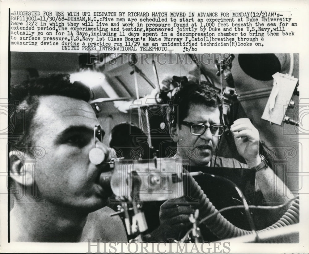 1968 Press Photo Duke Univ &amp; U.S.Navy experimental testing 1,000 beneath the sea - Historic Images