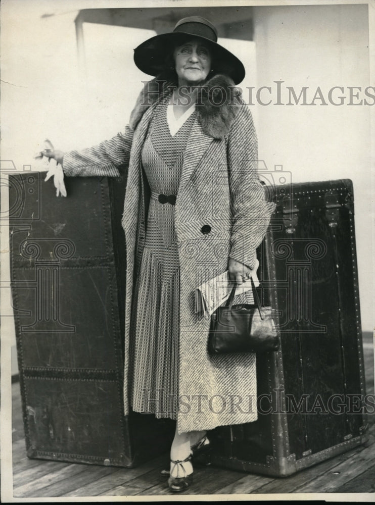 1931 Press Photo English stage star Eva Moore arrives in L.A. on SS El Salvador - Historic Images
