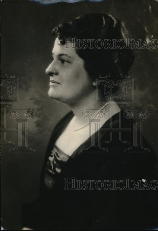1921 Press Photo Grace Oakley, publicity manager for Hotel Pennsylvania in NY - Historic Images