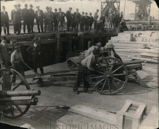1923 Press Photo Shipping U.S. Field Piece - Historic Images