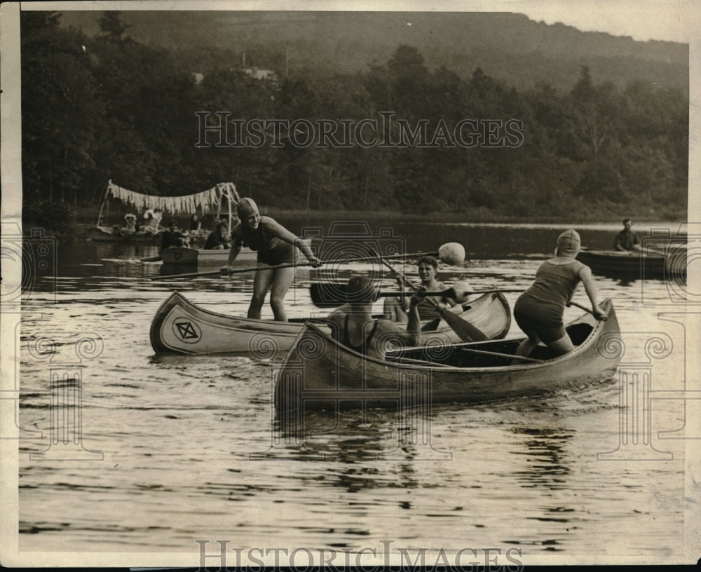 1927 Press Photo YWCA Girls on vacation at upper Twin Lake New York - nex09158 - Historic Images