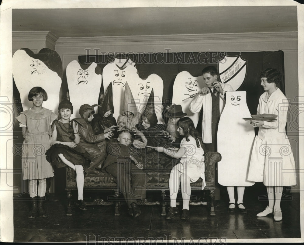 1926 Press Photo Oral Hygiene playlet Tooth Truths: A Dream of Realities - Historic Images