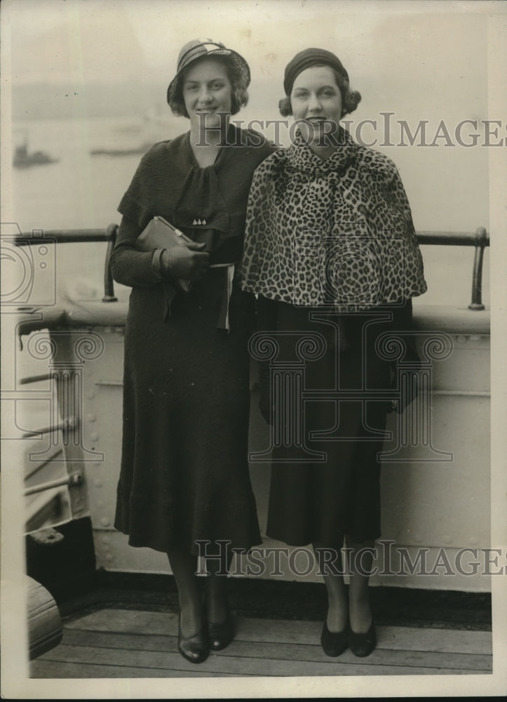 1932 Press Photo Beatrice Stewart and Patricia Hughes NYC